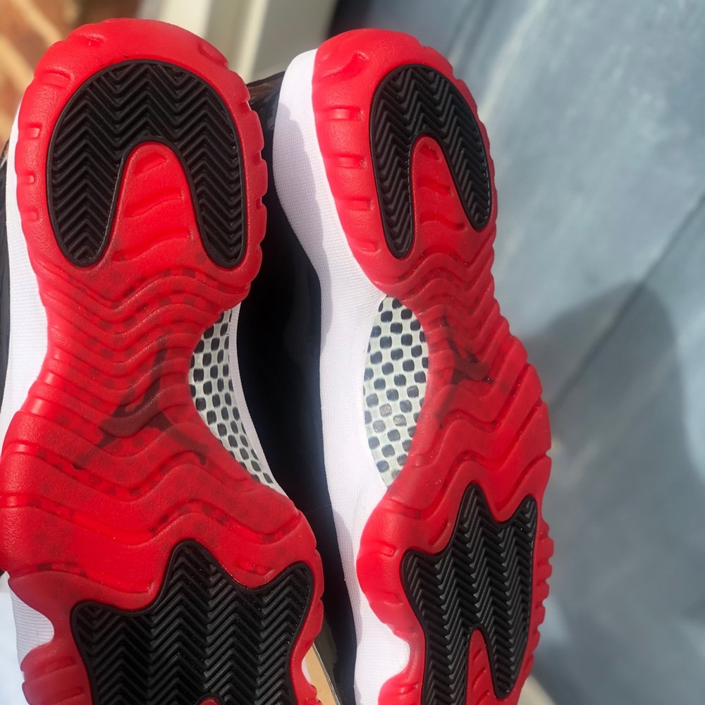 Nike Air Jordan Retro XI 11 BRED 2019 W/ Receipt - Picture 7 of 7